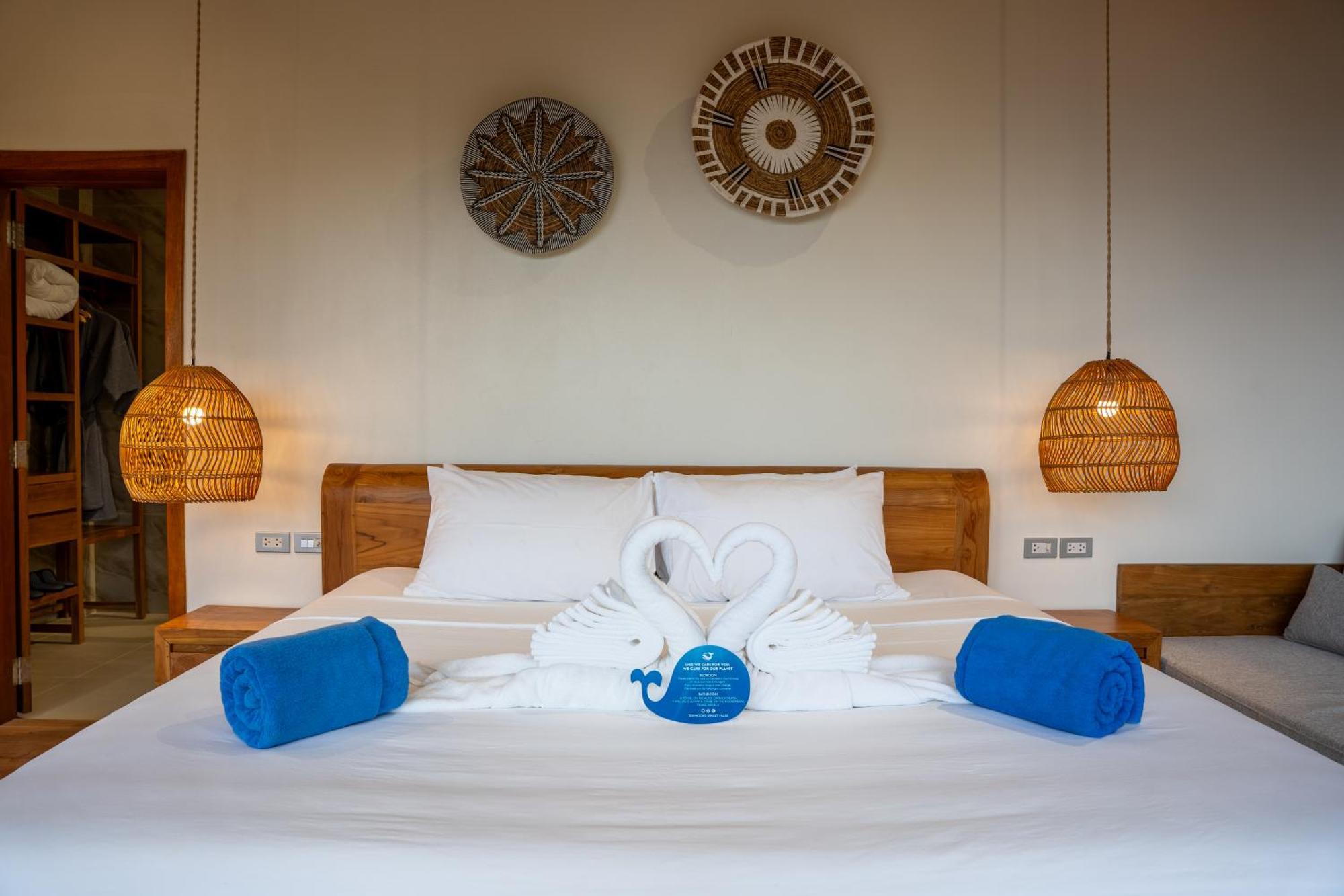 Ten Moons Sunset Villas Koh Lipe Exterior photo