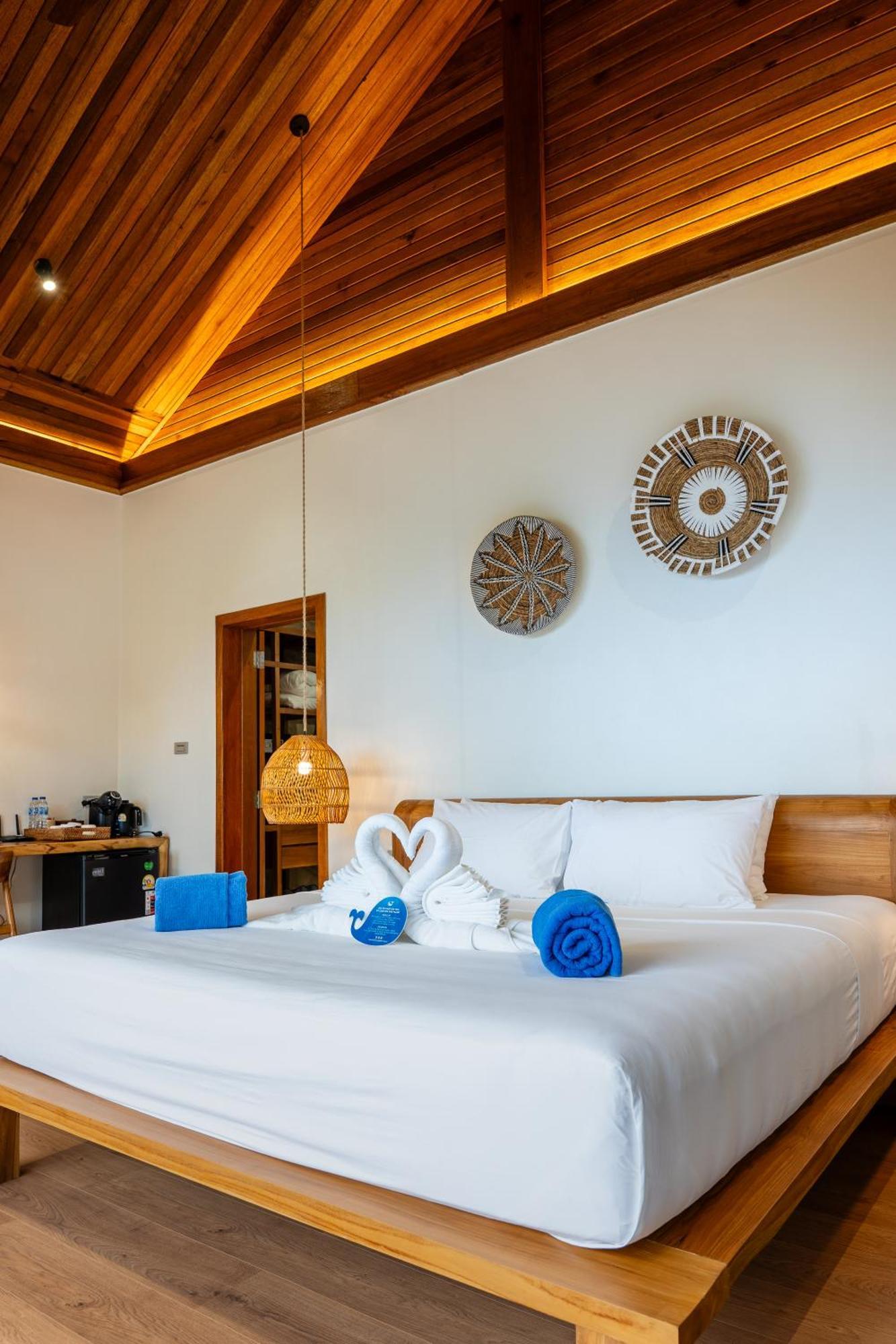 Ten Moons Sunset Villas Koh Lipe Exterior photo